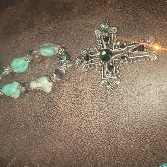 SILVER TONE cross choker necklace shimmering black clear turquoise beads - Picture 8 of 10